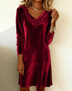 Noelle – Loosely Fitting Velvet Dress